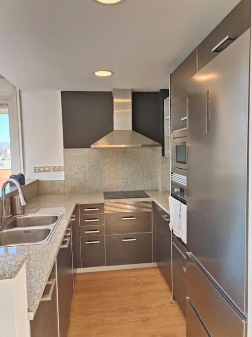 Large Terrace Luxury Apartment Sant Adria de Besos Εξωτερικό φωτογραφία